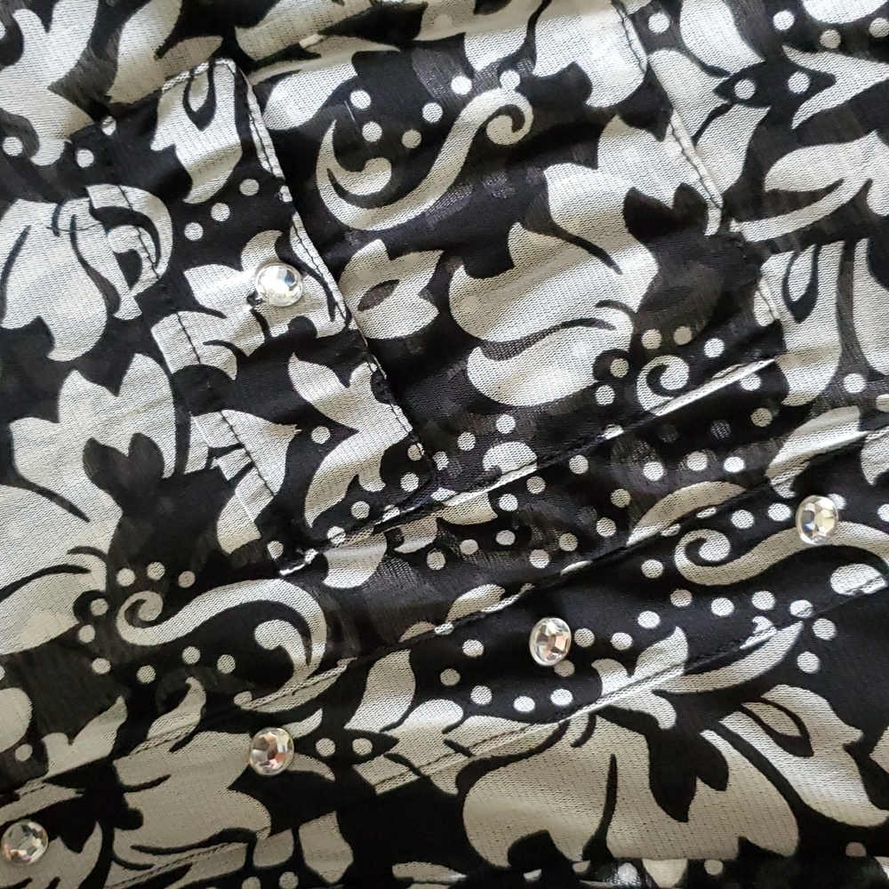 Ladies button down tunic - Picture 2 of 5